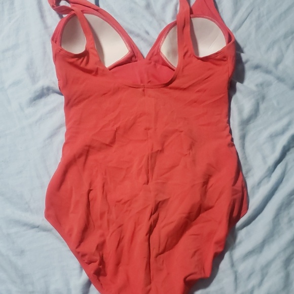 💥BODY SLIMMING SWIM SUIT💥 - Picture 3 of 5